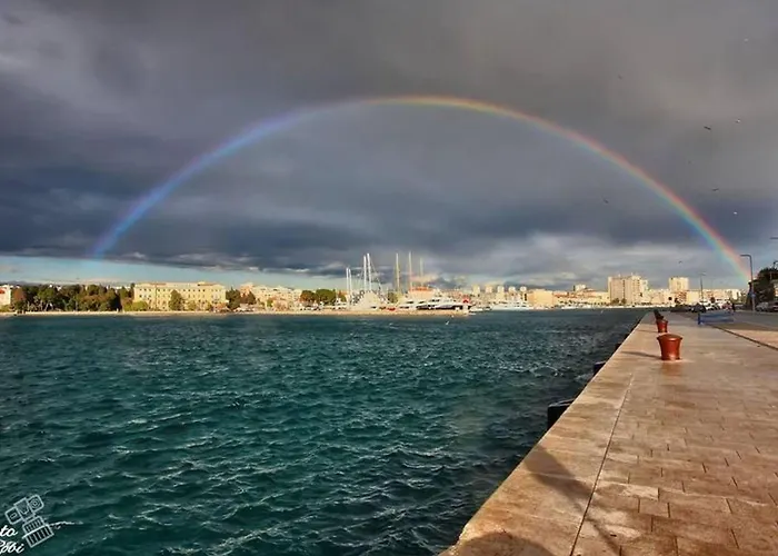 Ruhiges Mit Terrasse In Strandnaehe By Interhome アパート *