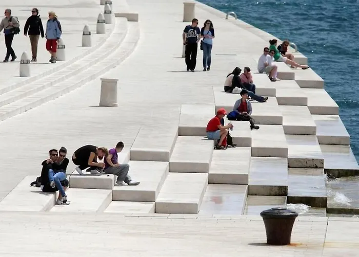 アパート Ruhiges Mit Terrasse In Strandnaehe By Interhome ザダル