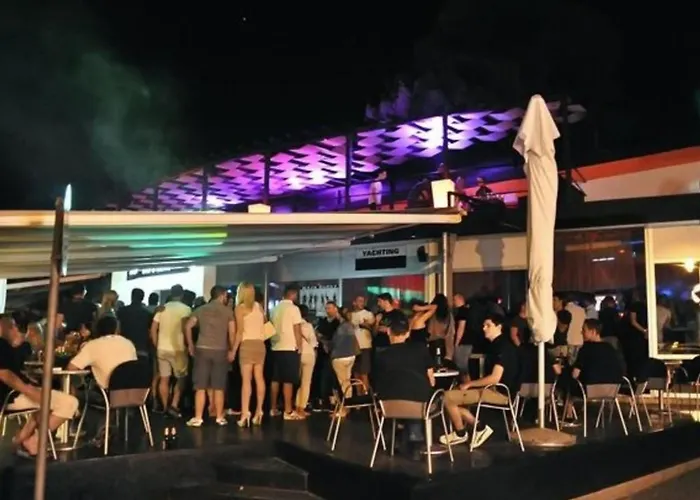 アパート Ruhiges Mit Terrasse In Strandnaehe By Interhome